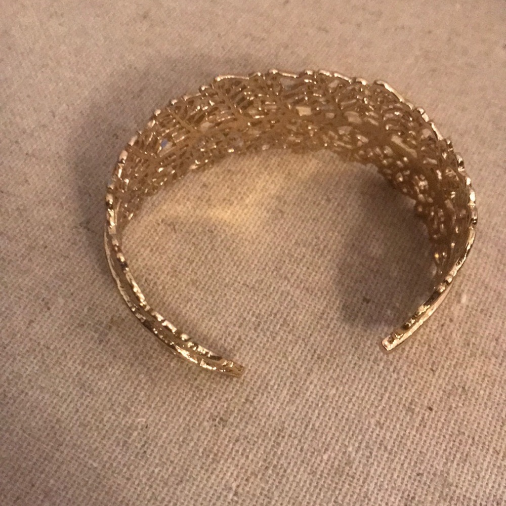 Grace Cuff - Picture 4 of 4